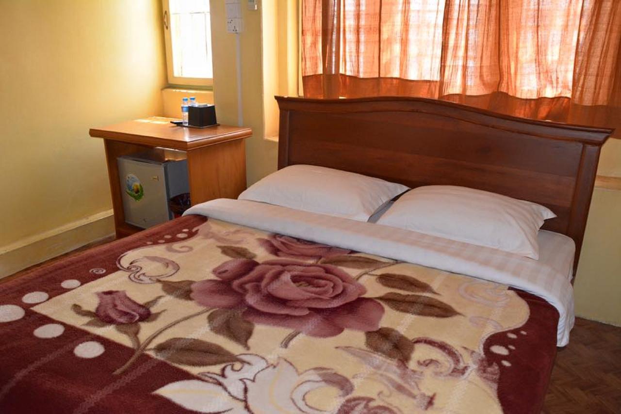 Yee Shin Guest House Hsipaw Ngoại thất bức ảnh